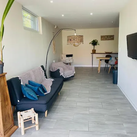 Saint Juery Apartment *