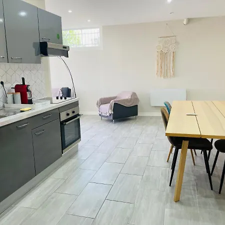 Apartament Saint Juery